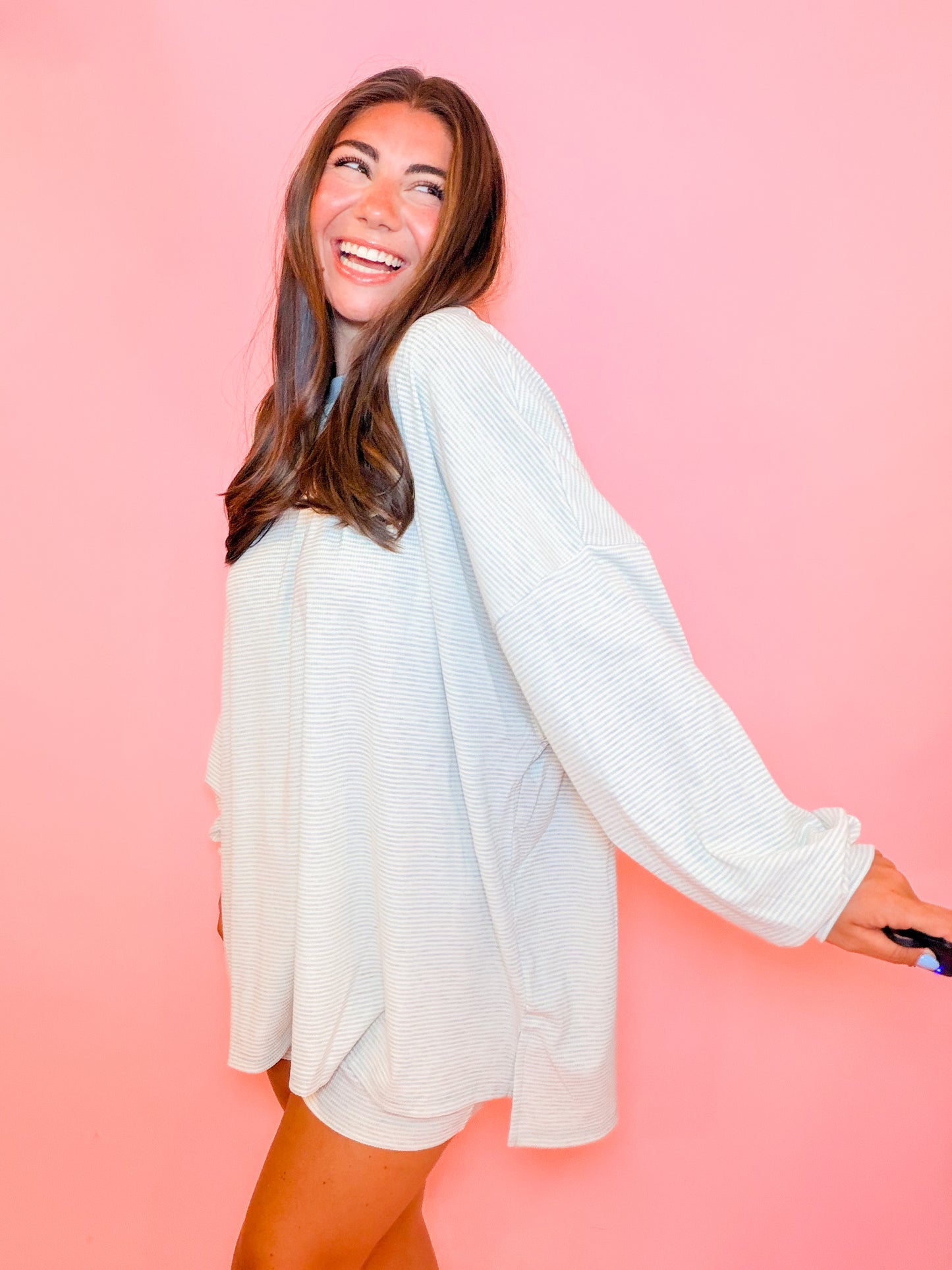 STRIPE RIBBED OVERSIZED TOP - BABY BLUE