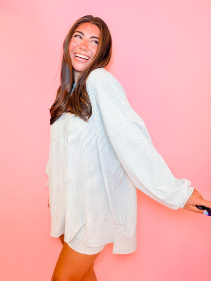 STRIPE RIBBED OVERSIZED TOP - BABY BLUE