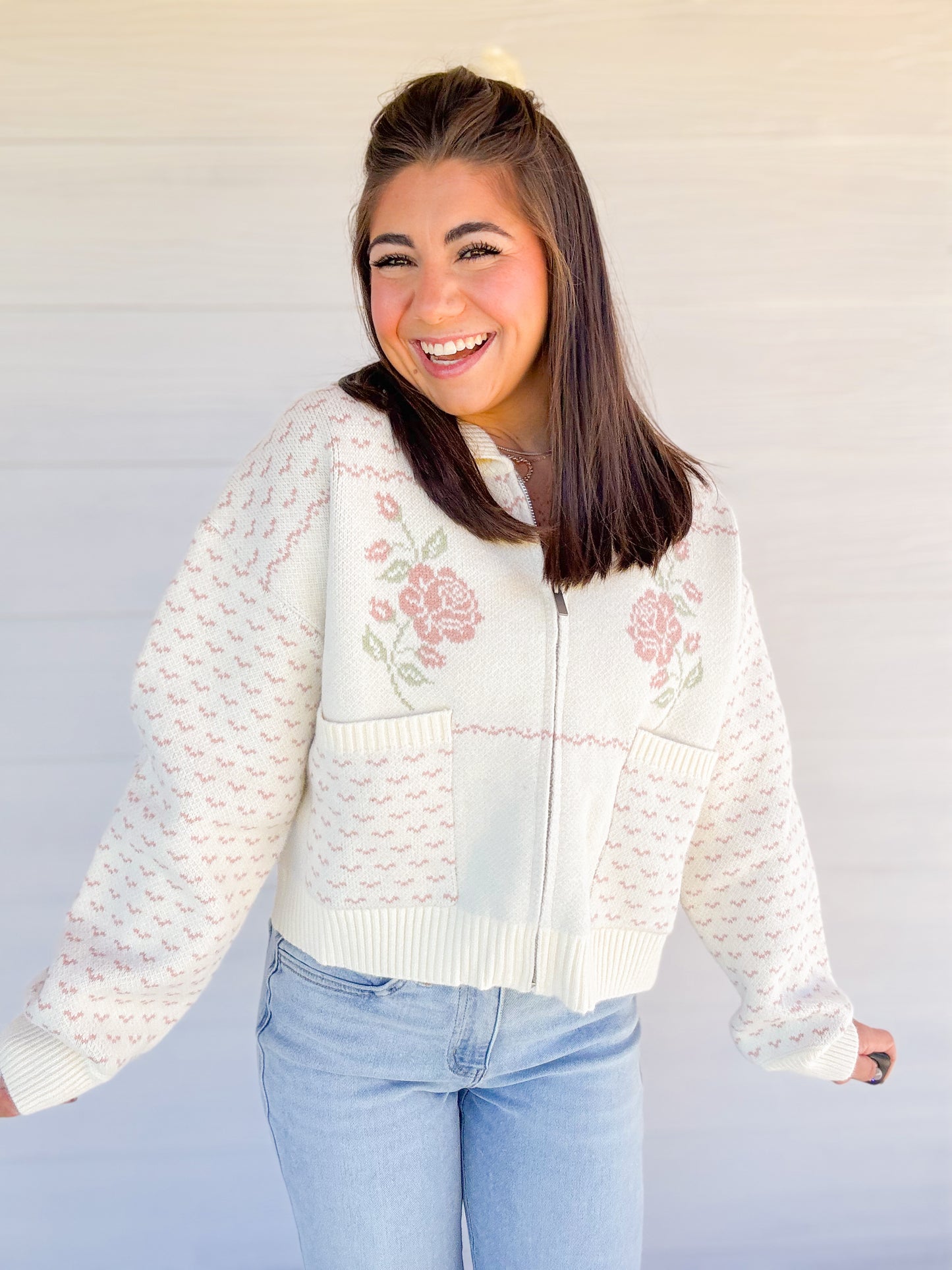 ROSE JACQUARD KNIT ZIP UP JACKET - PINK