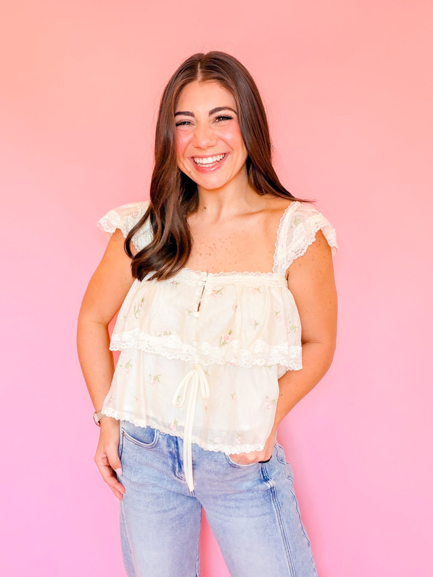 LACE TRIMMED TIERED RUFFLE TOP - CREAM