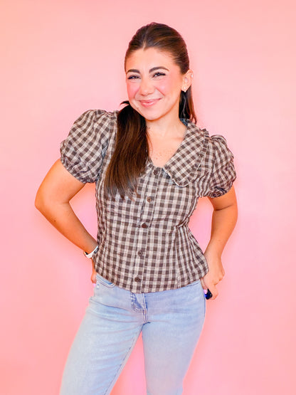 RUFFLE COLLAR GINGHAM BUTTON TOP