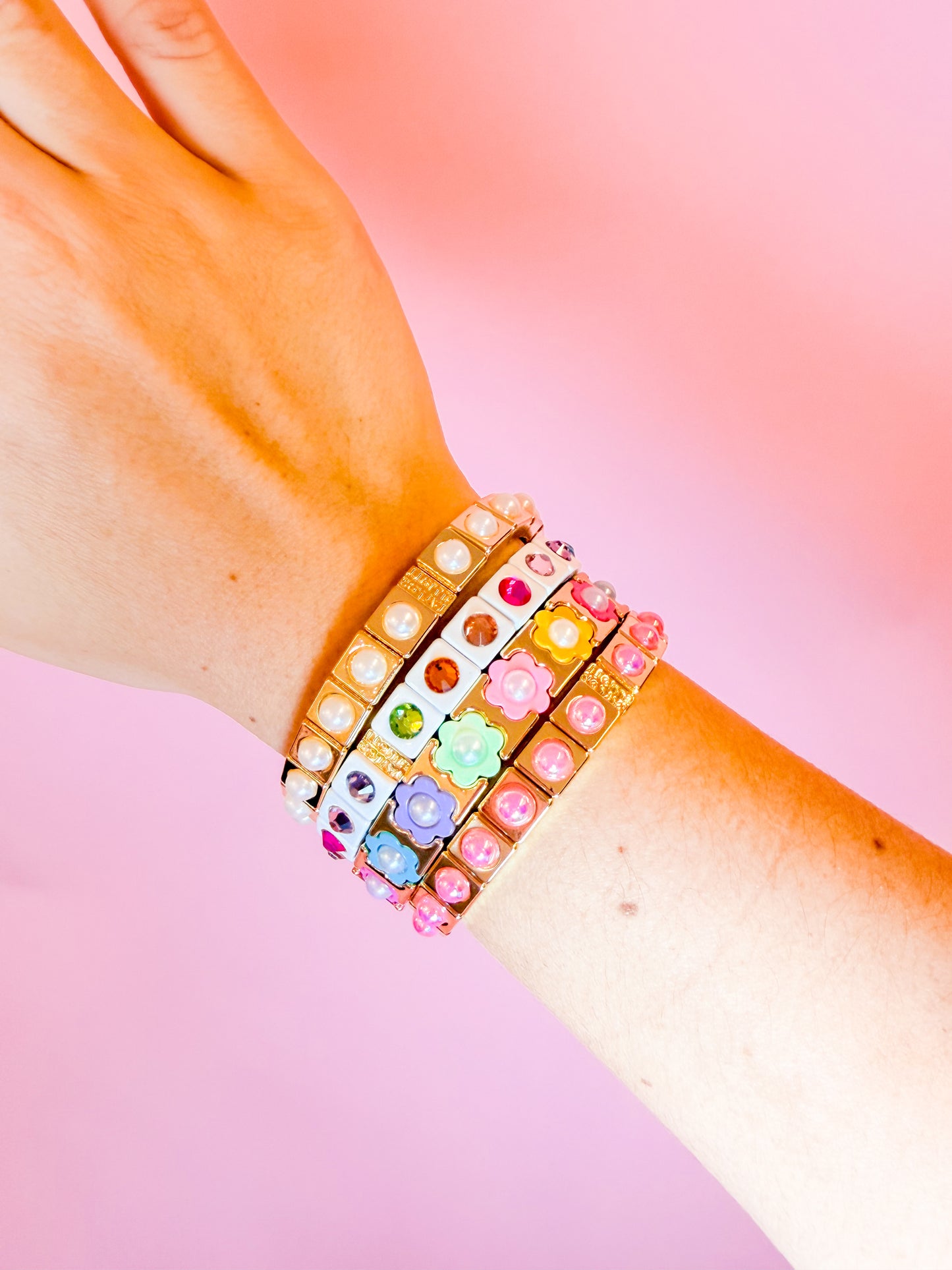 MAEVE PEARL PINK BRACELET