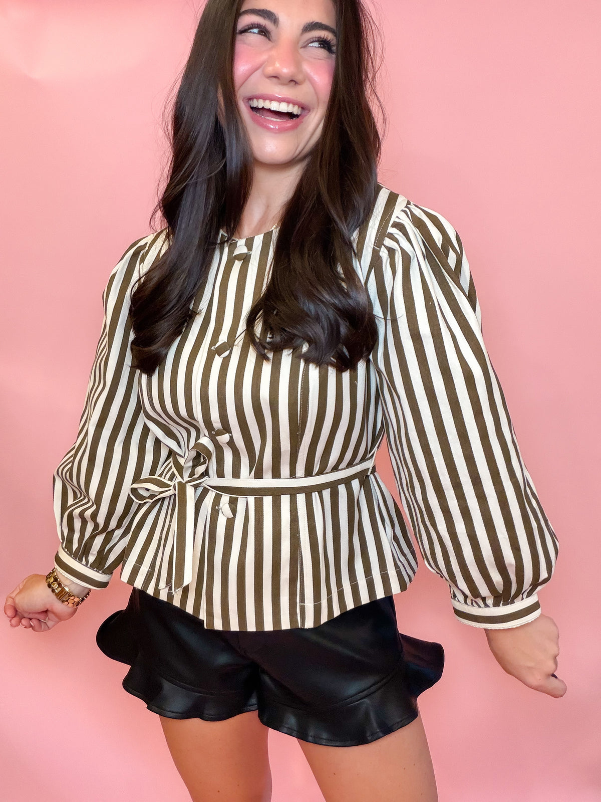 STRIPED DENIM PUFF SLV TOP WITH BELT