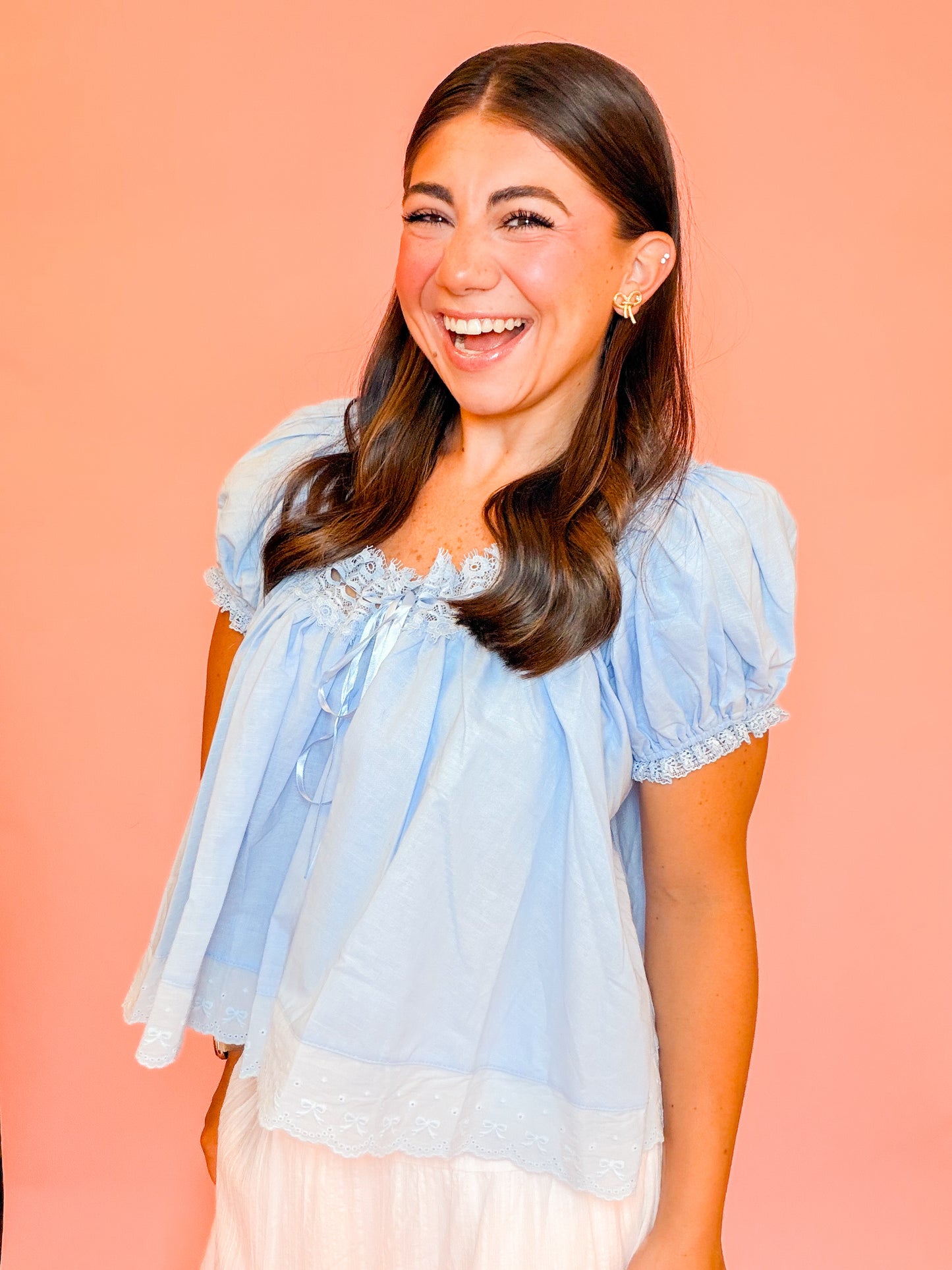 LACE TRIM SHORT SLEEVE TOP - BLUE