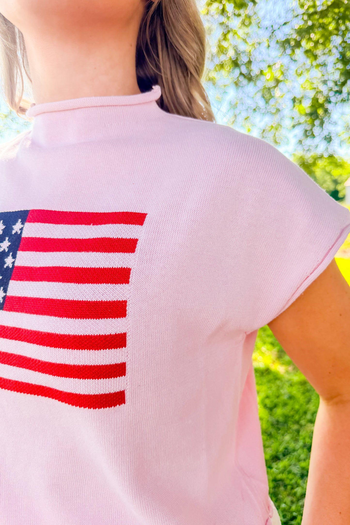 MOCK NECK USA FLAG GRAPHIC SWEATER
