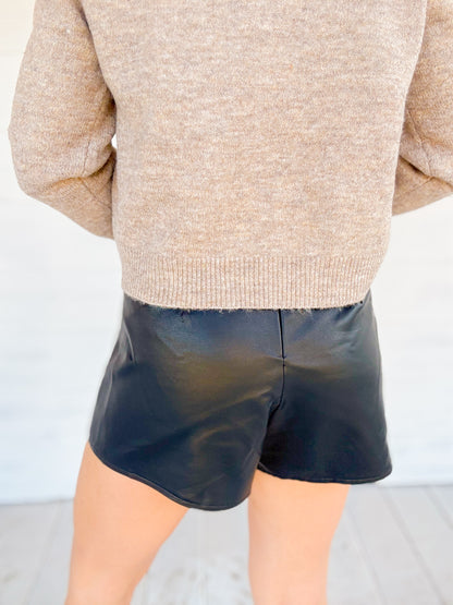 LEATHER SHORT