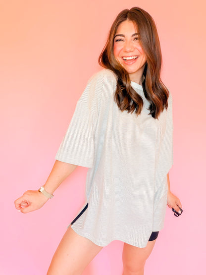 OVERSIZED STRIPED KNIT TEE