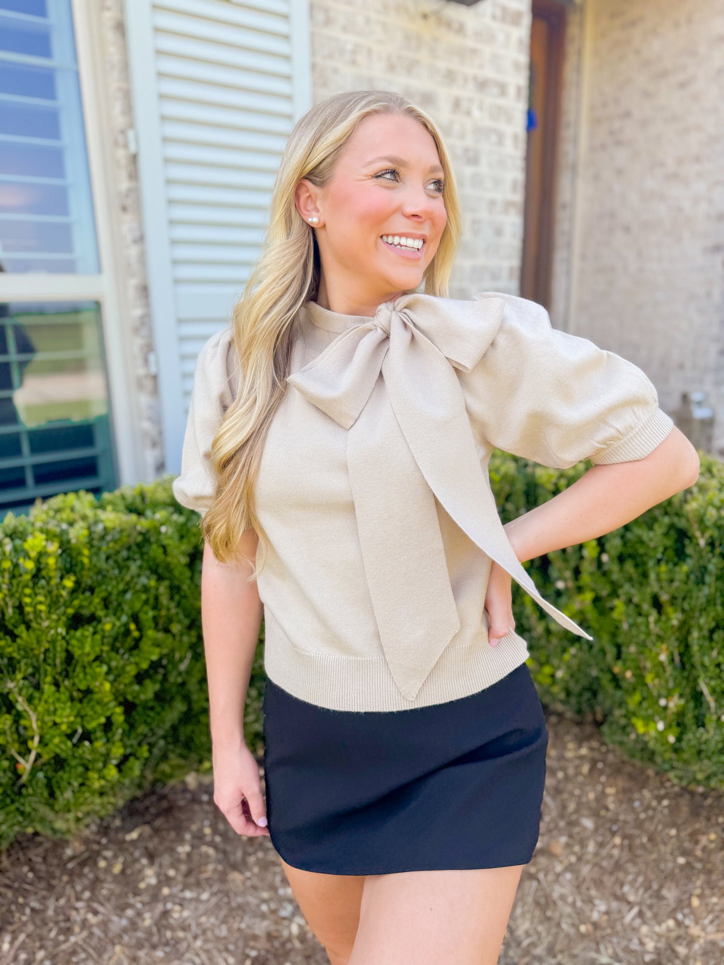 BOW PUFF SLEEVE SWEATER
