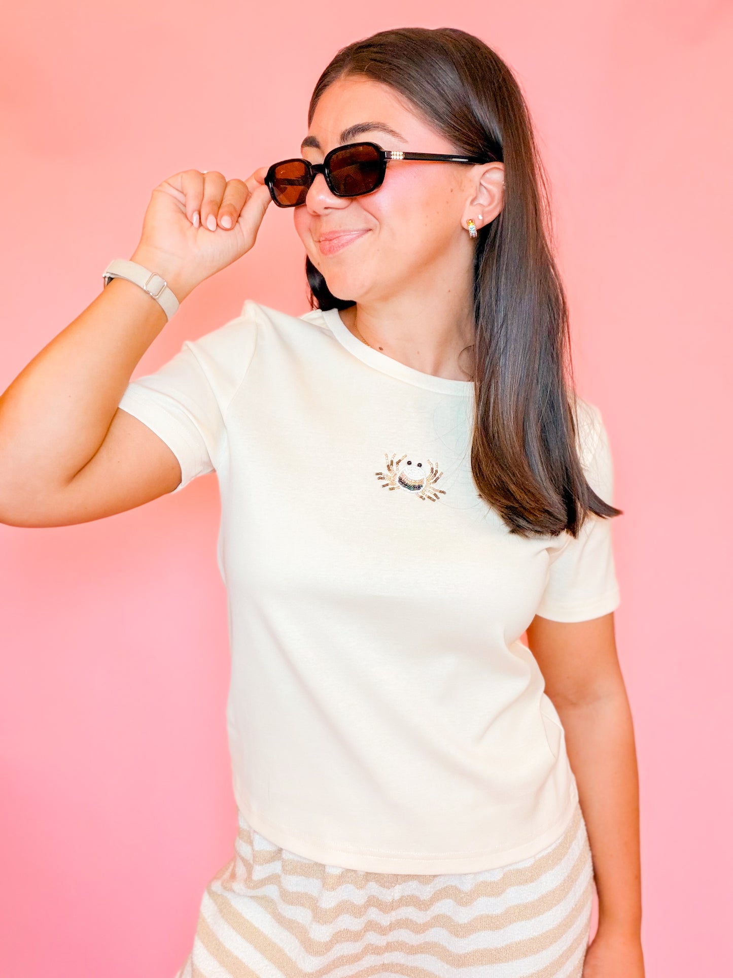 CREW NECK SHORT SLEEVE CRAB BEADS TEE