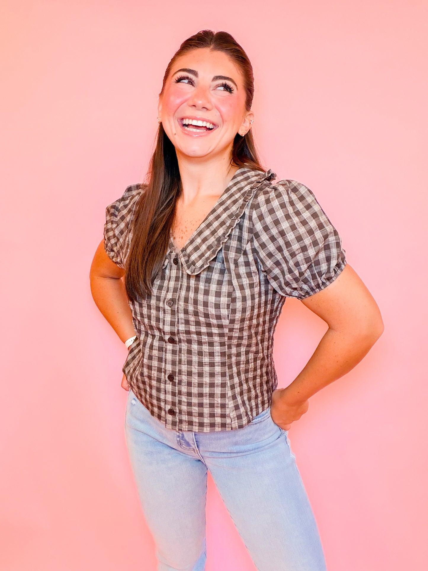 RUFFLE COLLAR GINGHAM BUTTON TOP
