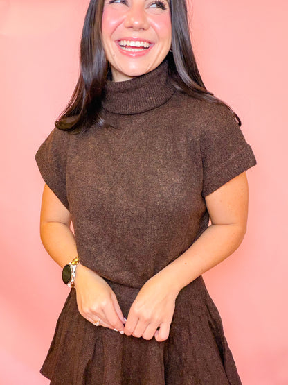 TURTLENECK TOP + PLEATED SKIRT SET - DARK BROWN