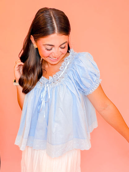 LACE TRIM SHORT SLEEVE TOP - BLUE