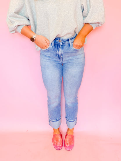 HIGH RISE CROP SLIM STRAIGHT DENIM - CUFFS